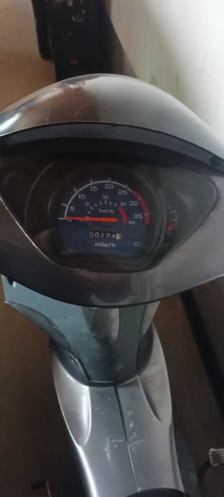 Vand scuter nou 40cc