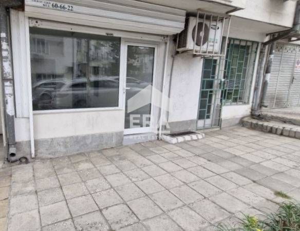 Търговско помещение със статут на магазин в близост до Ритуална зала,