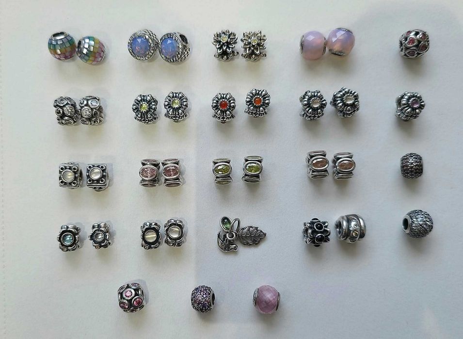 Пандора - оригинлни талисмани, гривни, колиета и пръстени