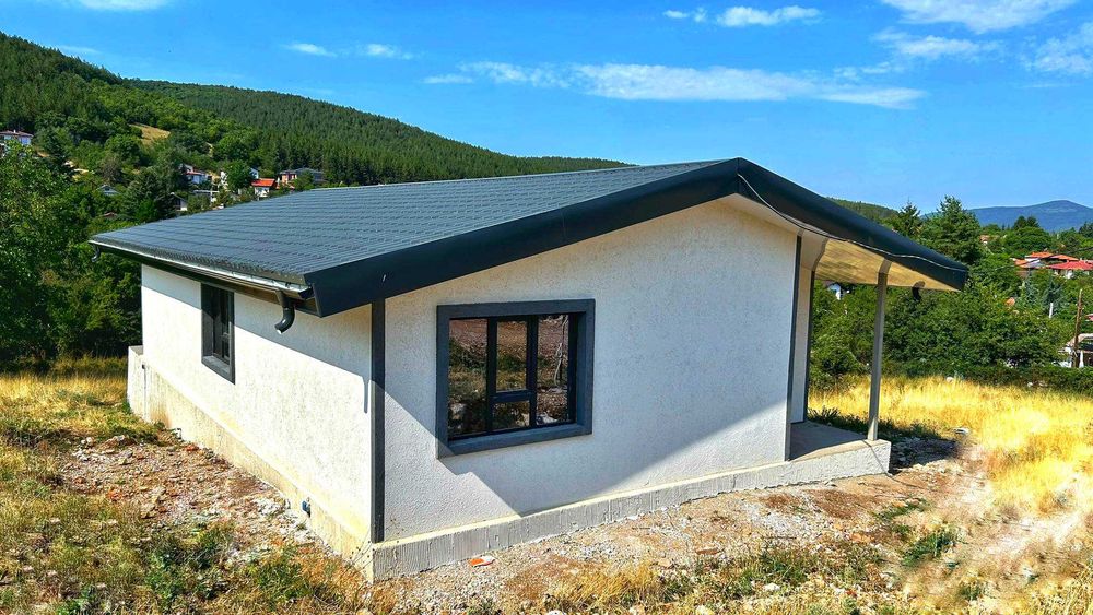 Продава къща в село Борилово