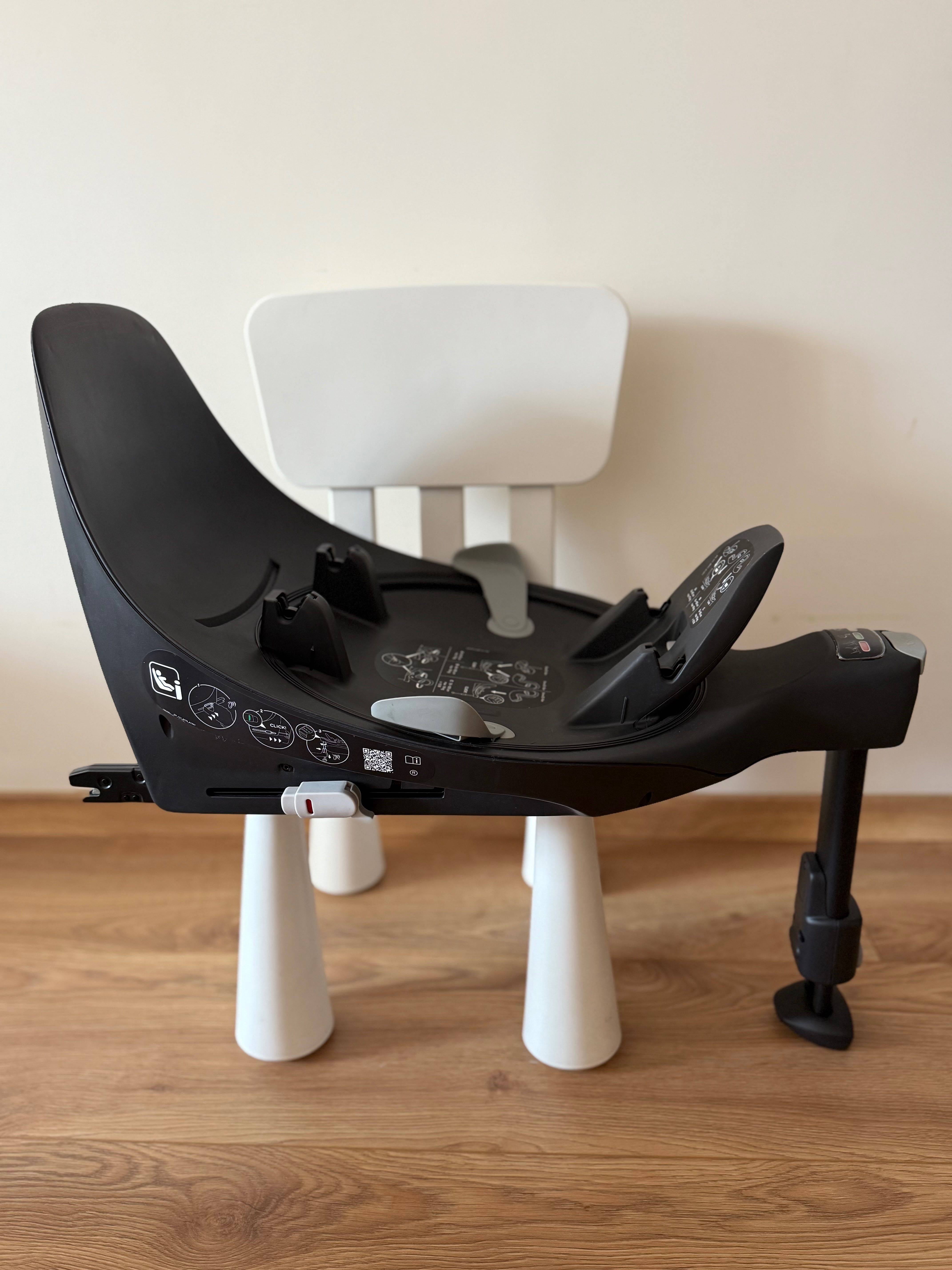 Cybex Cloud z2 I-Size бебешко столче за кола + база