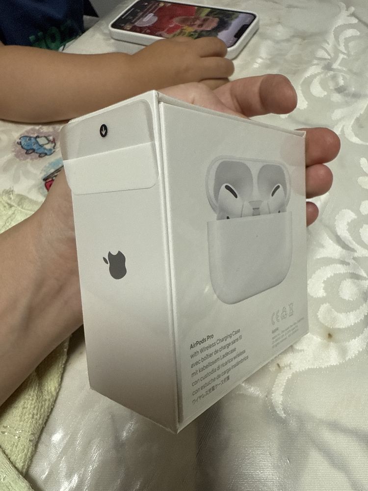 Продается Airpods pro, новый