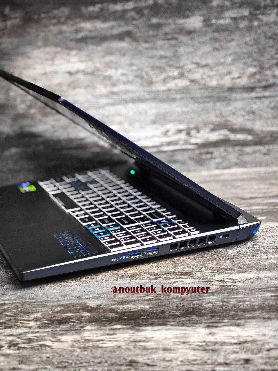 Мощный игровой Acer Predator I7 13700HX