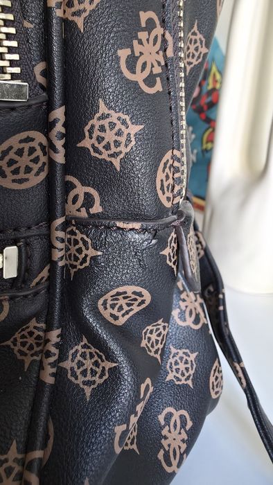 Оригинална раница GUESS