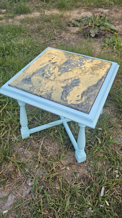 Măsuță de cafea lemn masiv cu foita de aur