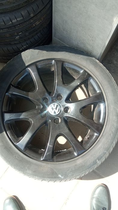 джанти 19" 5x130 оригинални за vw touareg с летни гуми  PIRELLI 275/50