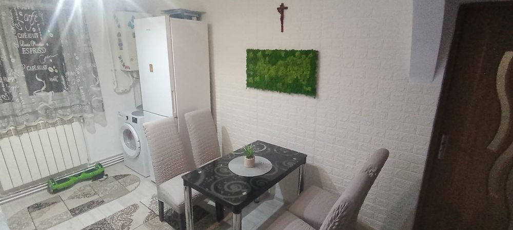 Ocazie!Proprietar vând apartament 2 camere mobilat ,utilat