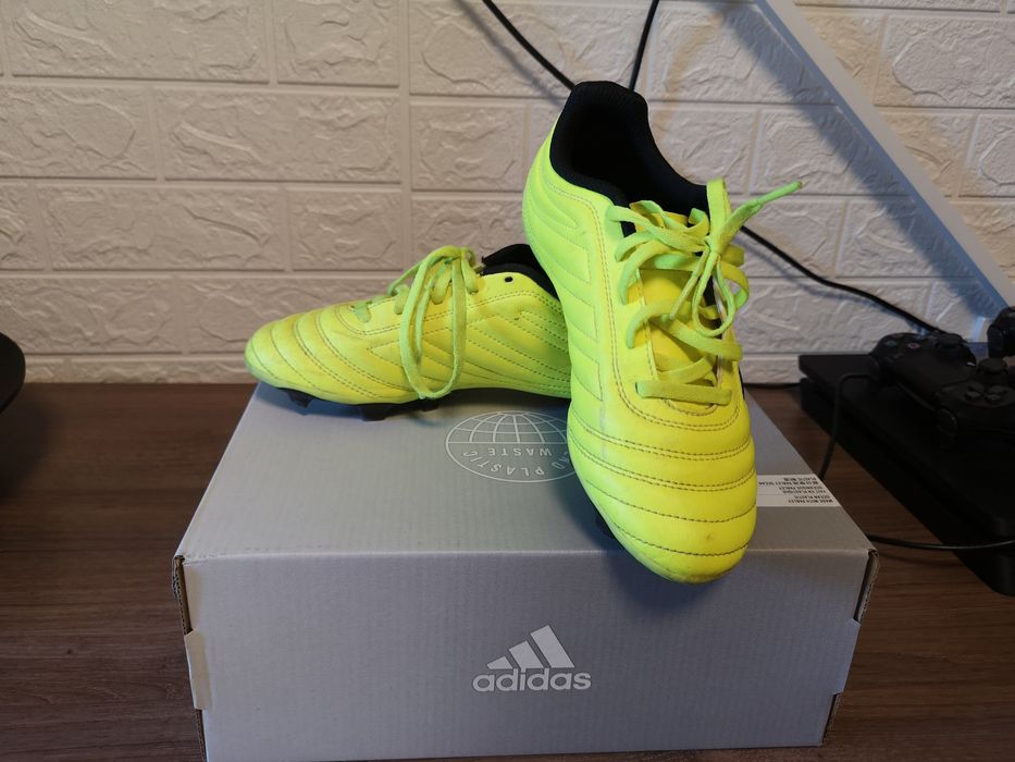 Бутонки Адидас 35,5