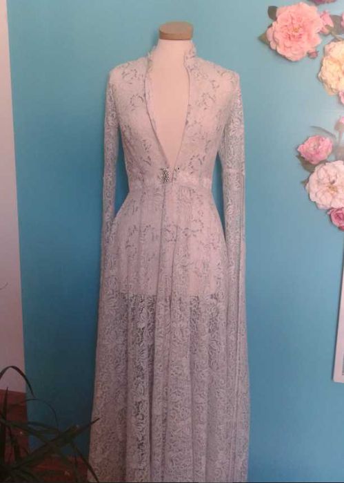 Vand rochia de mireasa