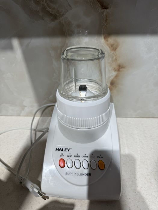 Блендер измельчитель