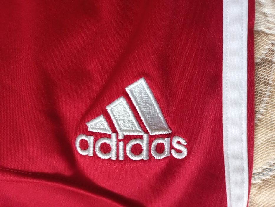 Червени гащи adidas