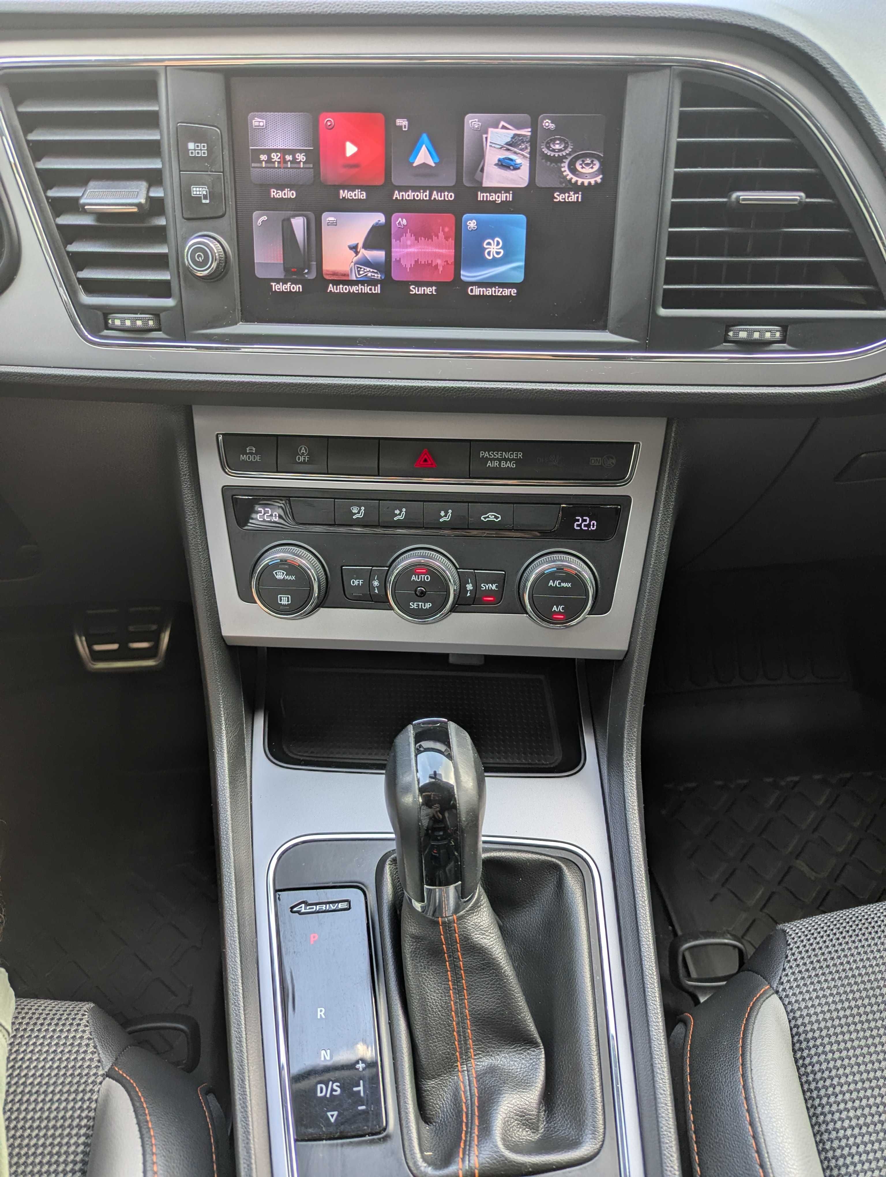 Seat Leon Xperience 4Drive 4x4 2018 220cp Stage1 EURO6 prim proprietar