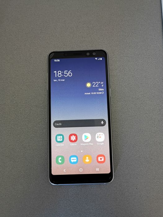 Vând Samsung A8 2018