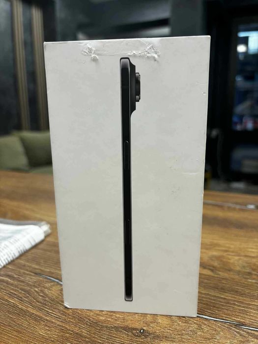 Продавам Чисто нов Iphone 17Air 256GB Space Black Гаранция 36,Месеца