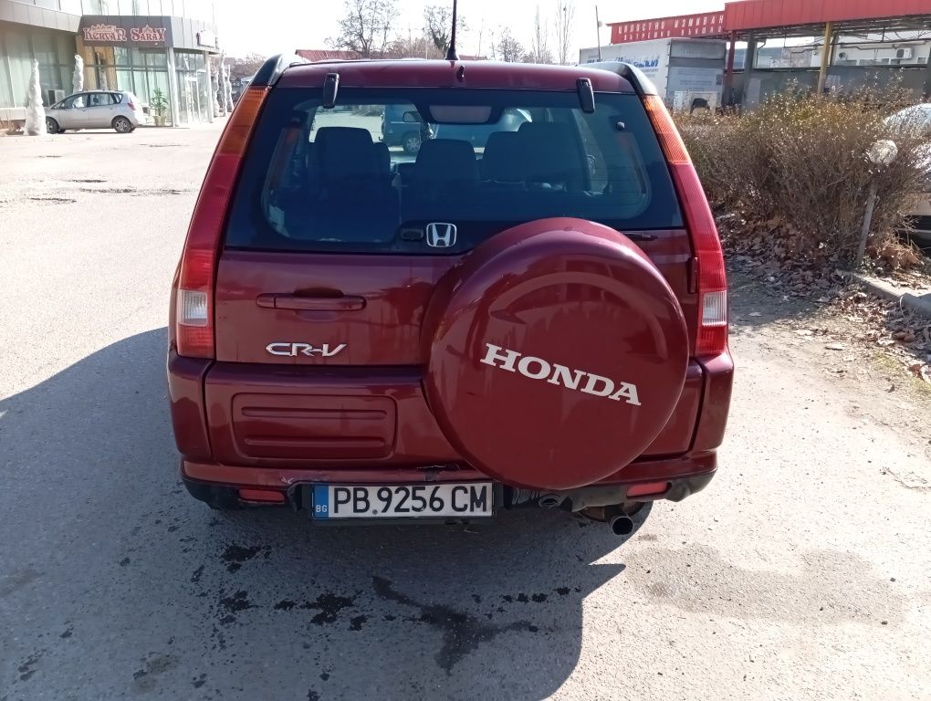 Продавам Хонда ЦРВ