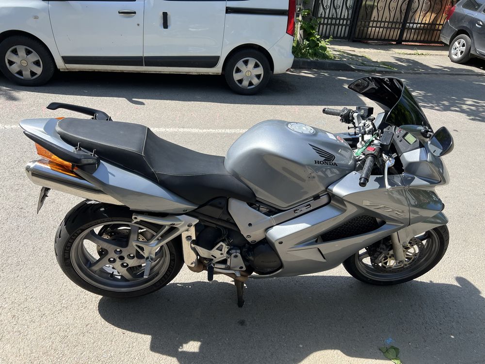 Honda VFR 800 , An 2005