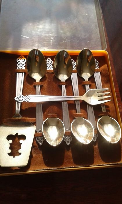 Набор мельхиоровый с золочением сделаны в СССР.