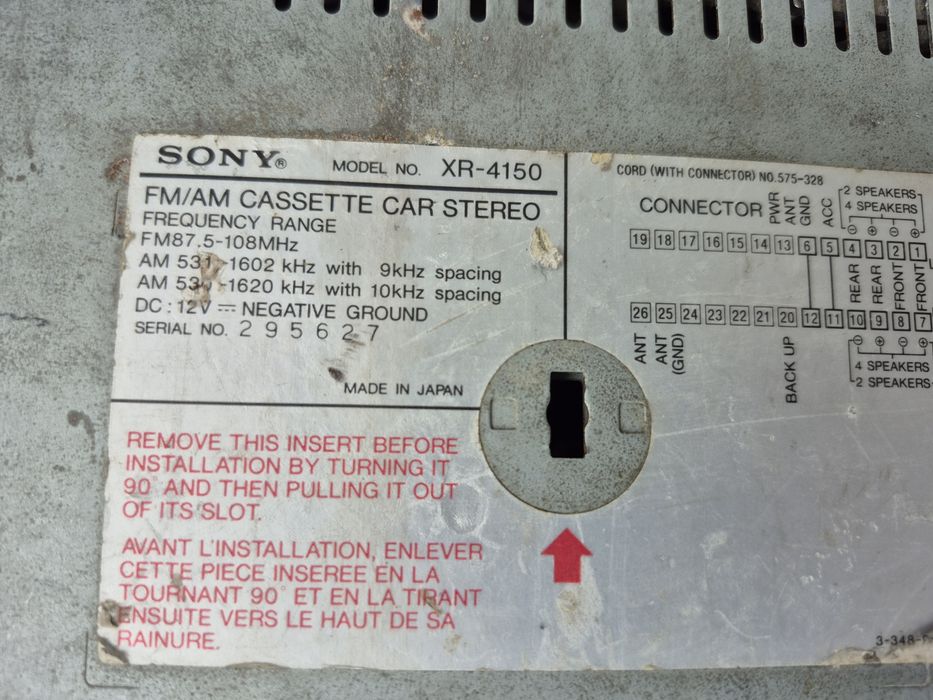 Radio Casetofon auto marca Sony model XR-4150 made in japan