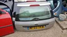 Haion Ford Fiesta,model 5 usi,gri argintiu,an 2005