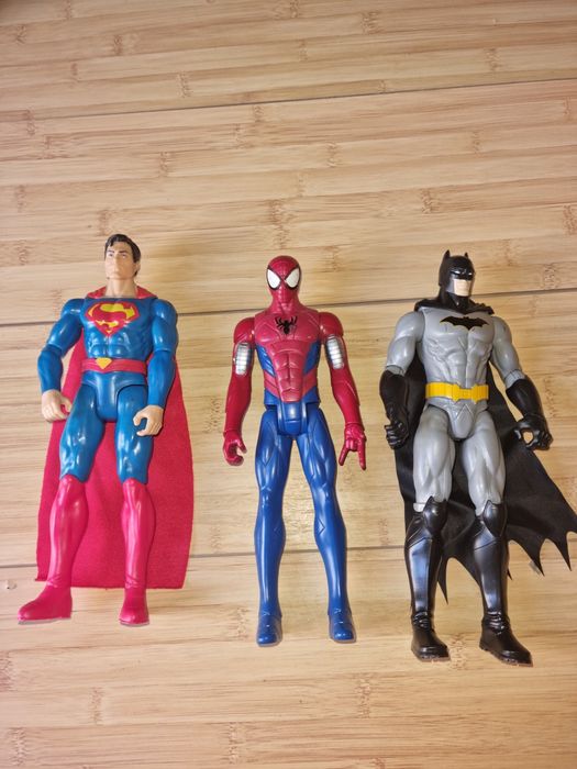 Luptatori, figurine Marvel, Ben 10, joker, hulk