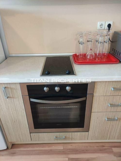 Дава се под наем Двустаен апартамент в Варна, Център - 58 кв.м за 450 € - Снимка #1