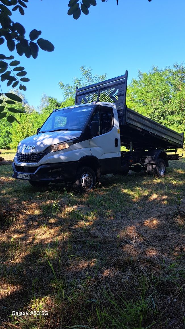 Vând iveco daily basculabil