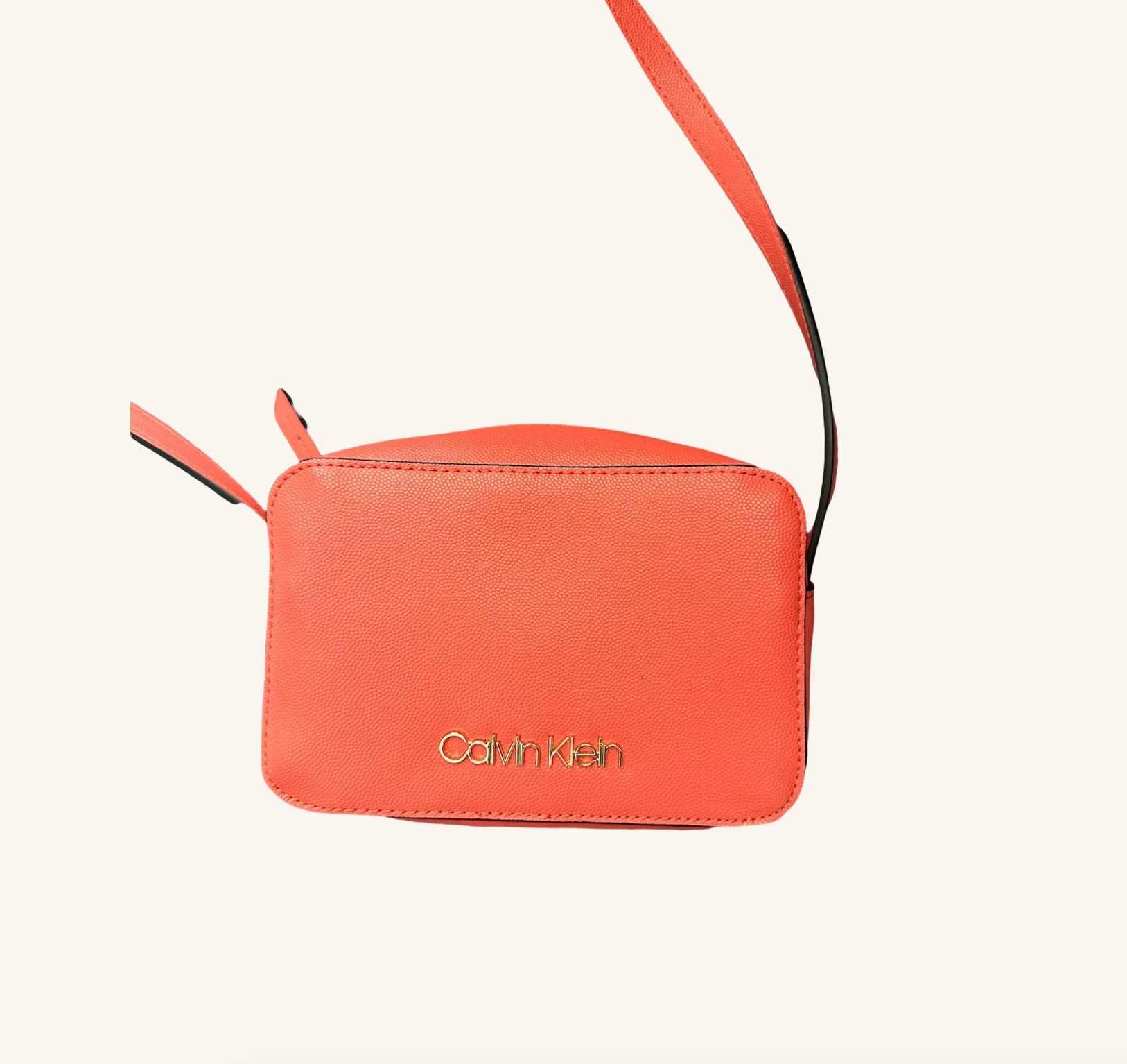 Calvin Klein Мини чанта