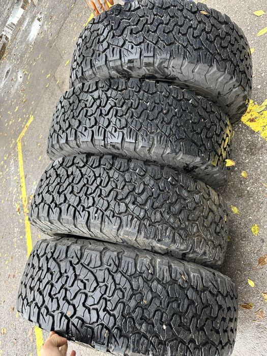 Продавам гуми BF Goodrich 285/70/17 All Terrain
