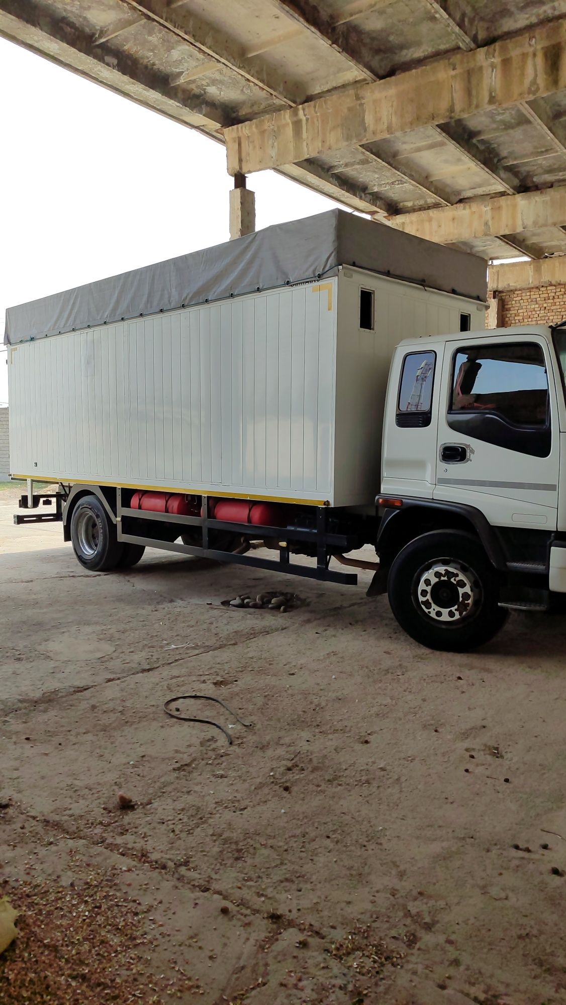 Isuzu 10 tonalik