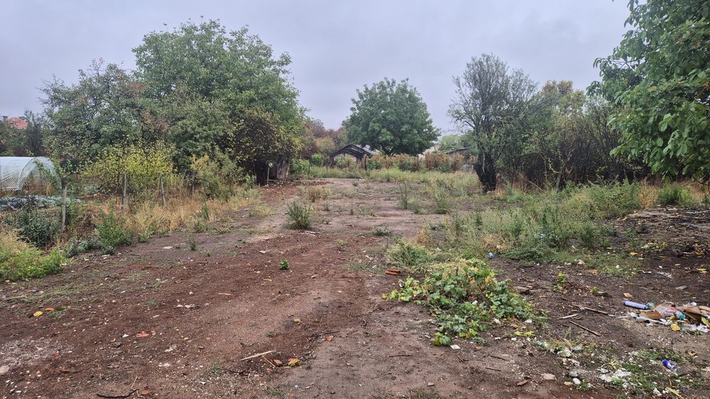 Едноетажна къща в село Яна