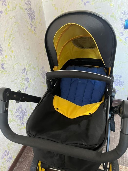 Продам коляску Belecoo