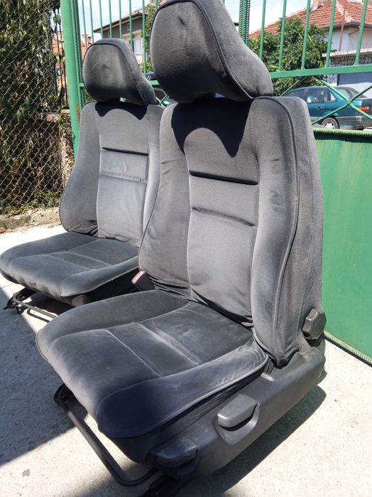 Предни седалки Волво 850