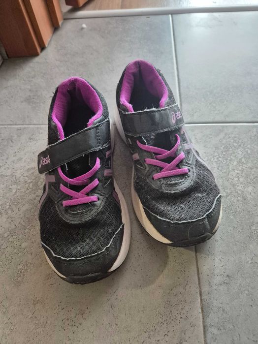 Маратонки за момиче Asics, размер 33.5