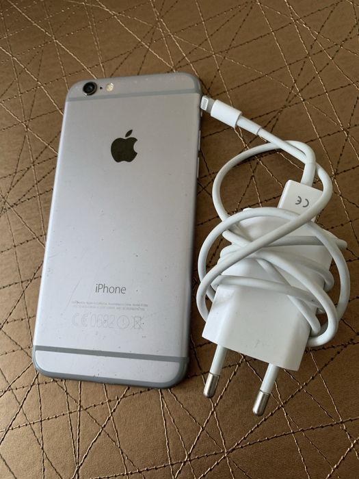 Telefon iphone 6 64gb baterie buna cu incarcator si cablu usb.