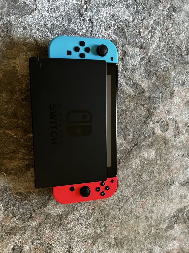 Nintendo switch 2 ревизии не прошитый продаю срочно(торг не предлогать