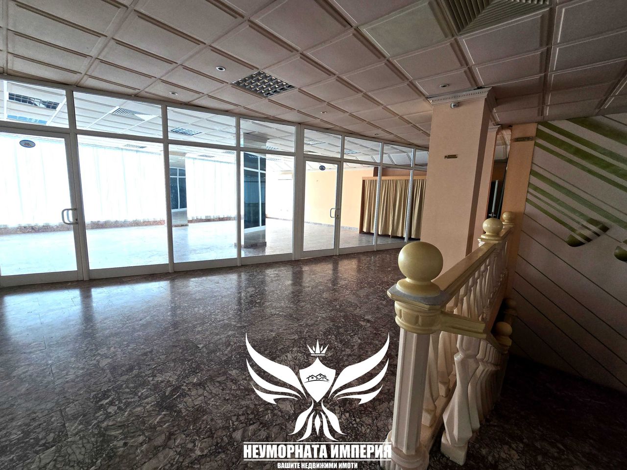 Дава се под наем Магазин в Асеновград - 80 кв.м за 666 € - Снимка #6