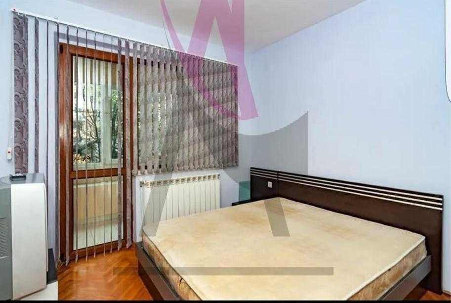 Дава се под наем Тристаен апартамент в Варна, Левски - 80 кв.м за 475 € - Снимка #2