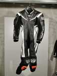 Costum/combinezon moto piele, Berik Conquest Evo cu cocoașă mărime 50