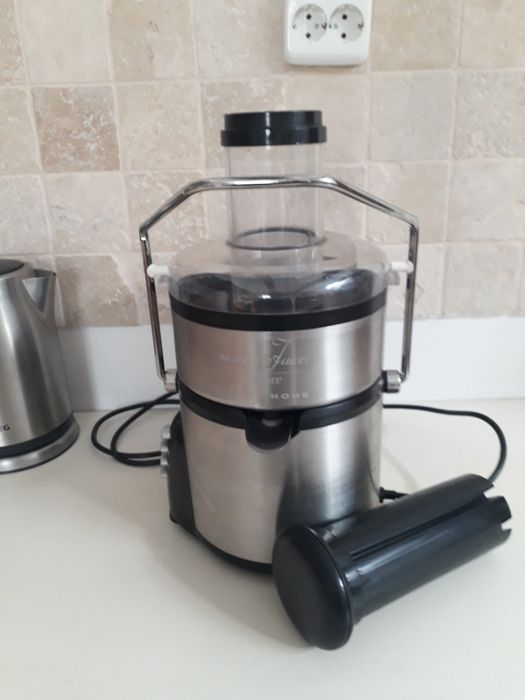 Storcator de fructe de inox si blender