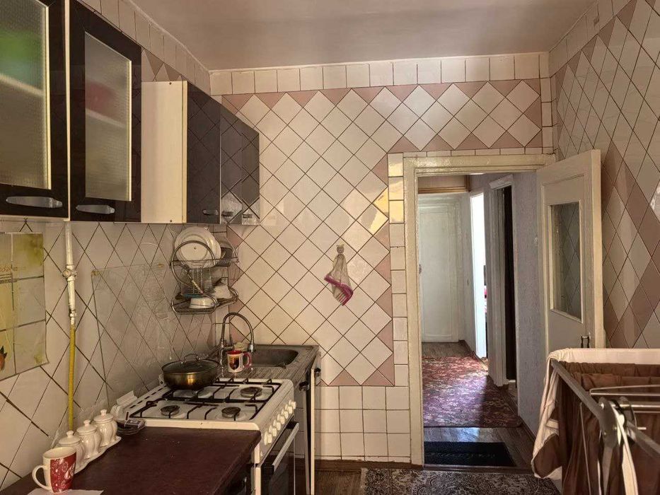 2 хонали квартира сотилади Аэропорт Олтин водий венгерский 60м2