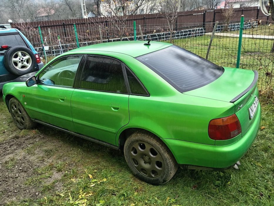 Vând audi A4 b5.