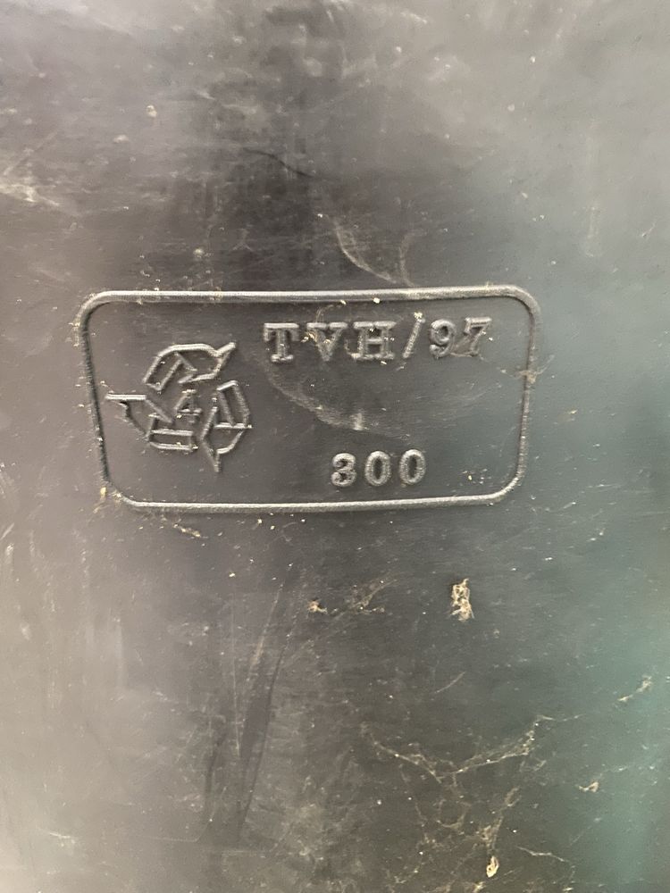 Съд за гориво 300л.