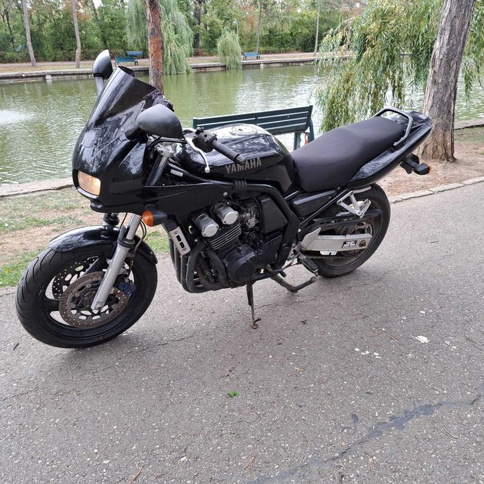 Yamaha FZS 600 , 95 cp, 1999 , impecabila