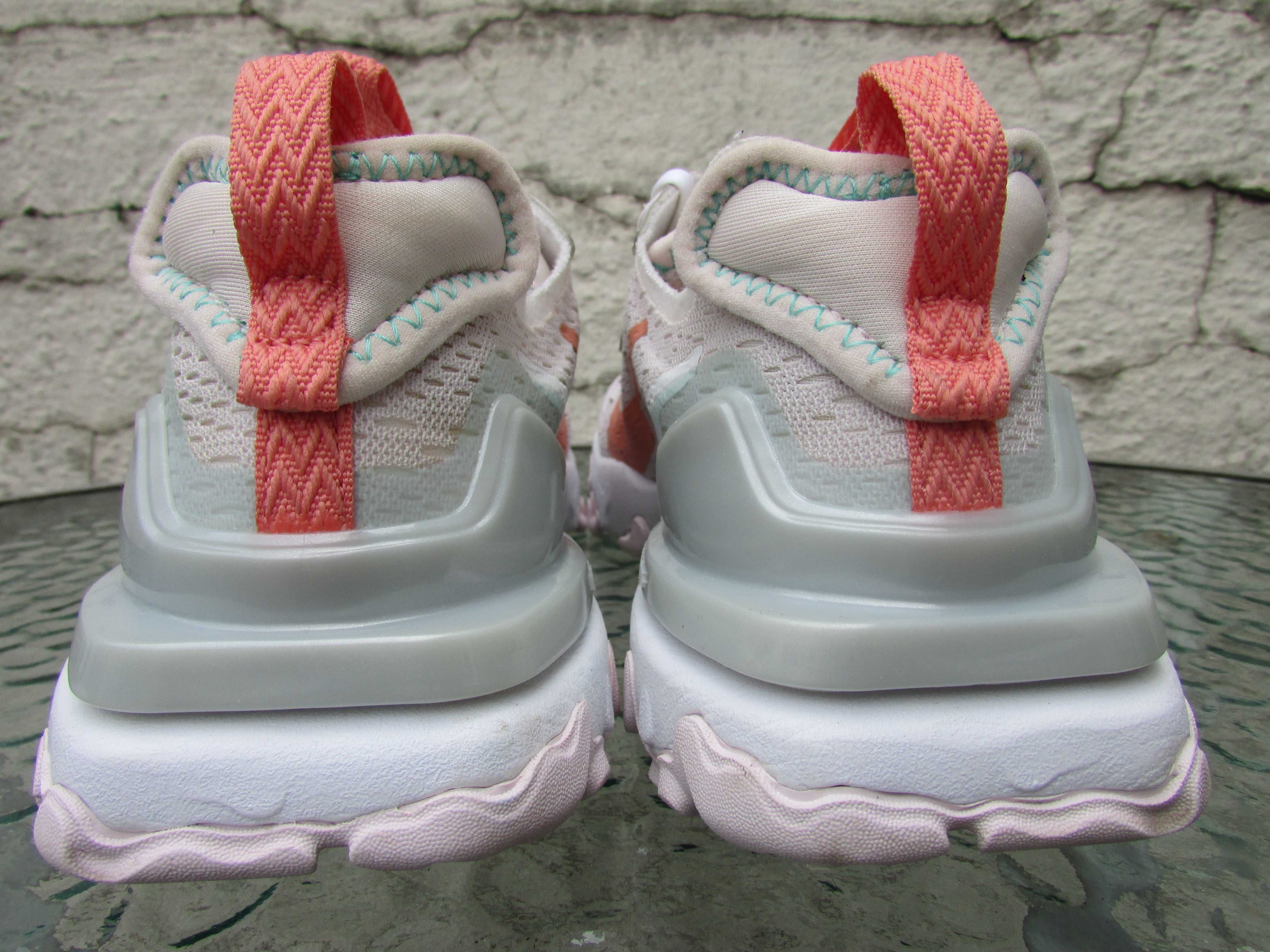 Дамски маратонки Nike React Vision Light Bliss