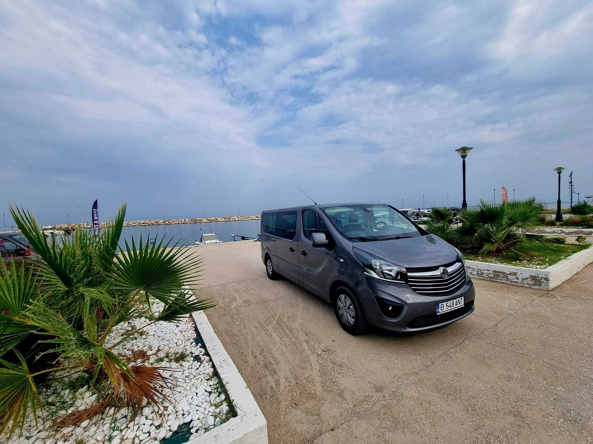 inchiriez microbuz 8+1 Opel Vivaro,Renault Trafic