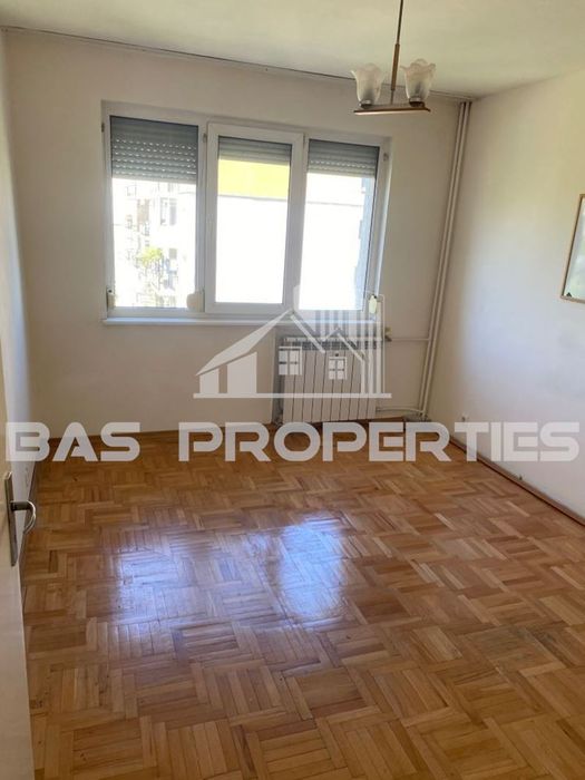 Продава се Тристаен апартамент в София, Младост 2 - 93 кв.м за 2366 €/кв.м - Снимка #1