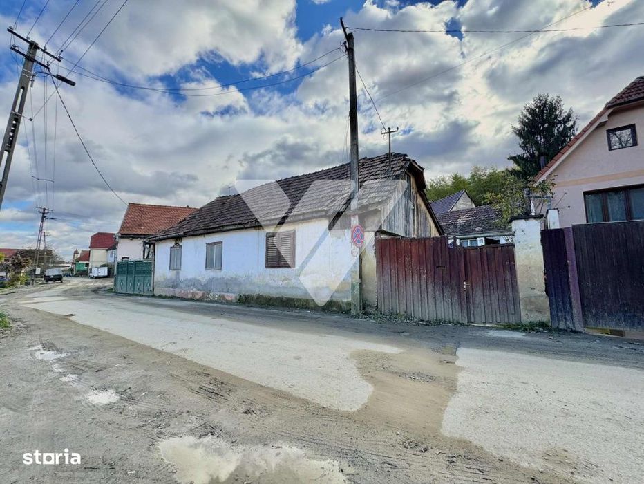 Casa 3 camere, 432 mp teren - Cisnadioara