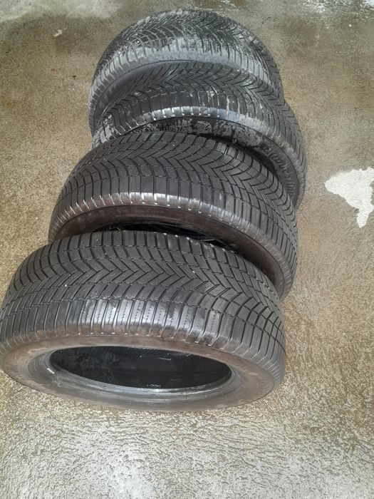225 60 17 Bridgestone всесезонни дот 22г