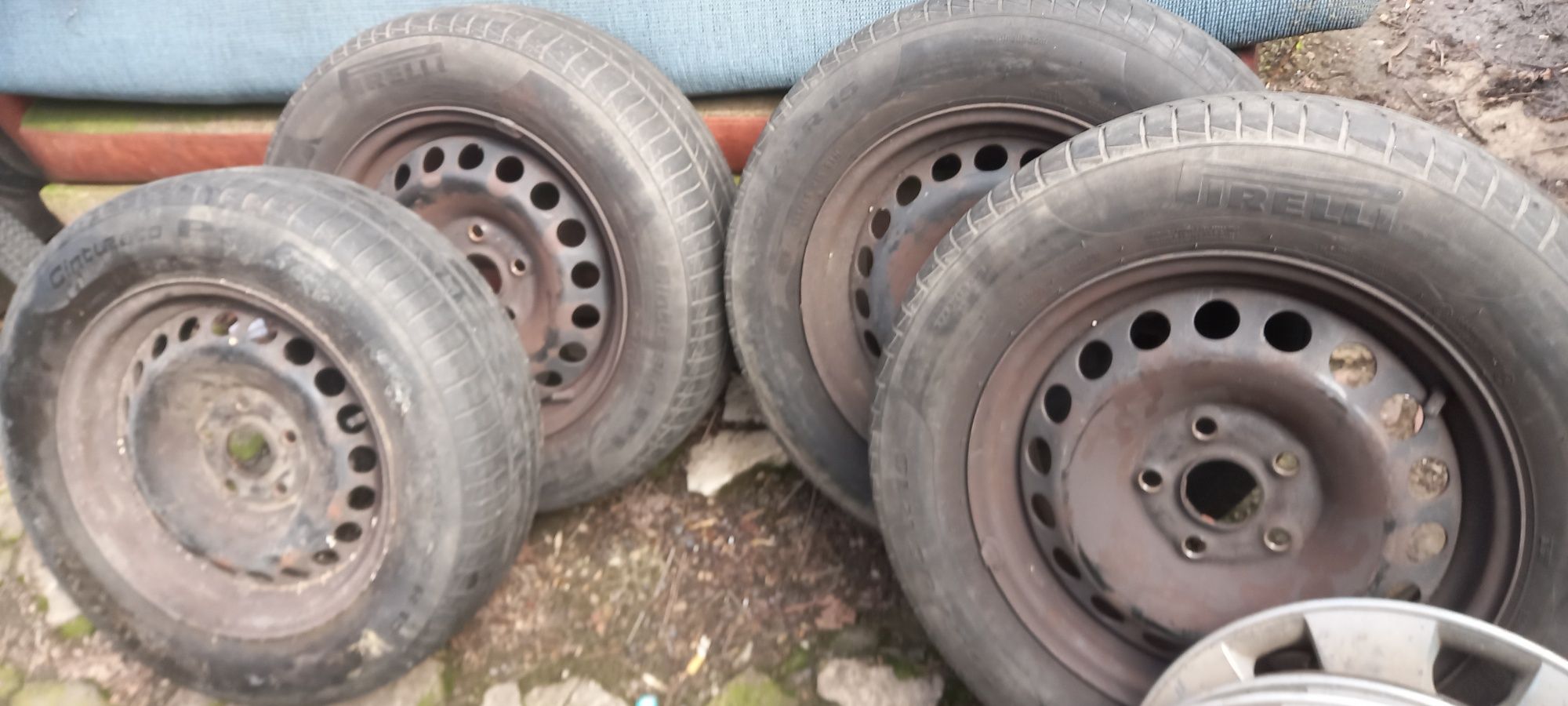 Vand roti 195/65 R15,anvelope,jante,capace original vw