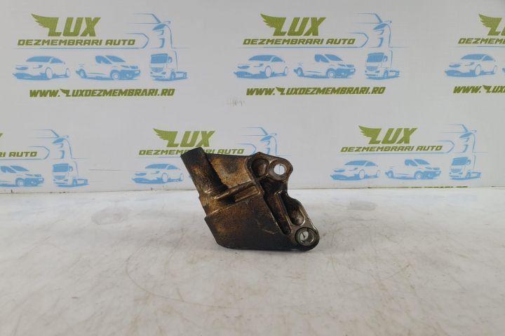 Suport pompa inalta presiune 1.9 dci f9q 8200193773 Renault Scenic 2  [din 2003 pana  2006] seria